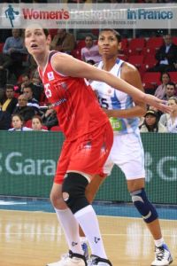 Sandra Pirsic and Angel McCoughtry © womensbasketball-in-france.com  