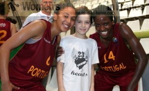   Sofia Da Silva and Maria Correia © womensbasketball-in-france.com