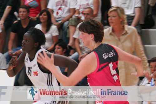  Jeanne Senghor-Sy and  Zuzana Gudjaraidz © womensbasketball-in-france.com