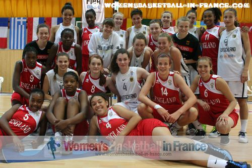  The U16 teams from Germany and England together after the final match at the 2012 FIBA  Europe U16 European Championship: Parris Wilkinson, Shanice Norton, Samanta Clement, Leah McDerment, Ellen Maidman , Rhianna-Mae Laing, Chyna Sawyers, Savannah Wilkinson,  Johanna Adenrele, Ellen Lewis, Sadie Russell, Evelyn Adebay,Marija Krstanovic, Alexandra Wilke, Nele Aha, Nele Aha, Lena Wenke, Paulina Körner, Paulina Körner, Nadjeschda Ilmberger, Patricia Broßmann, Marija Krstanovic, Alexandra Wilke, Nele Aha, Jennifer Crowder , Lena Wenke, Paulina Körner, Maj vom Hofe, Nadjeschda Ilmberger, Patricia Broßmann,Lisa Janko, Emma Stach, Cynthia Homburger
Lisa Janko, Emma Stach, Cynthia Homburger 