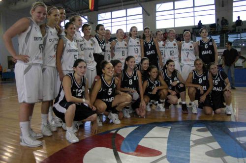  Germany and Israel after the game  © Eli Stern IT Sports